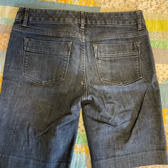 Gap Denim Bermuda Shorts Size 4 - Picture 3 of 4